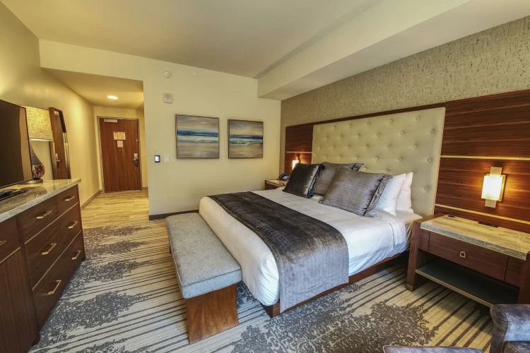 Legacy Resort Hotel & Spa