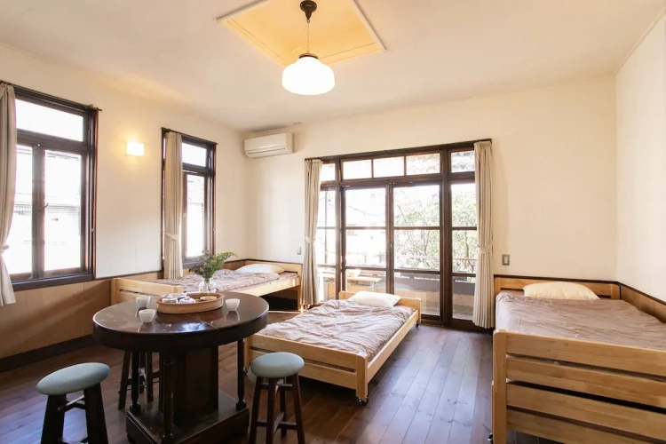 Western Triple room