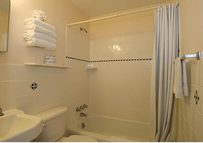 2 Bedrooms Double Suite