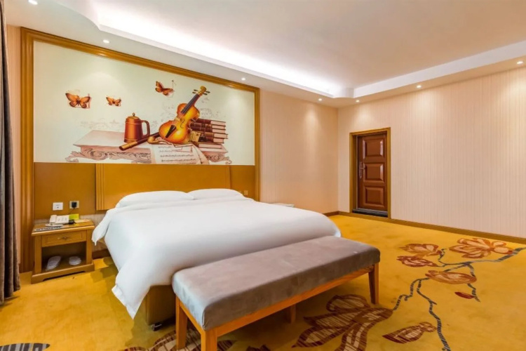 Vienna Hotel (Beijing Pinggu District Government)