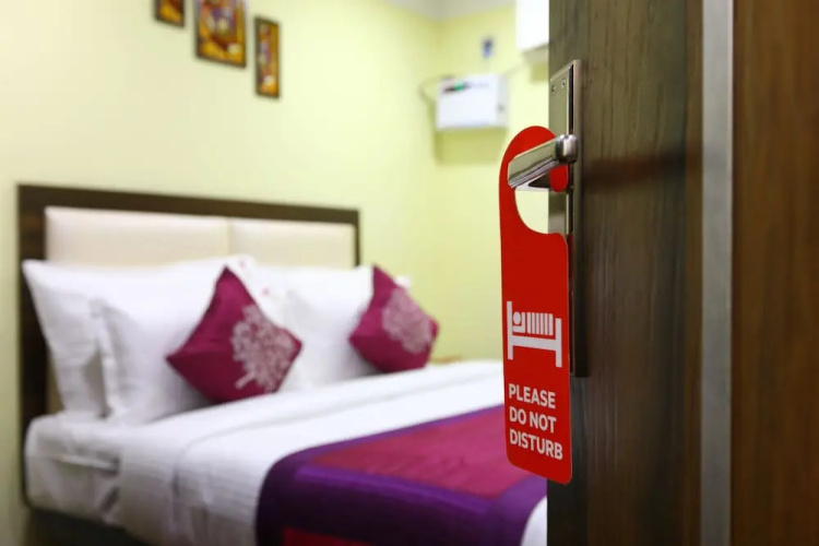 OYO 5225 Neighbour Inn