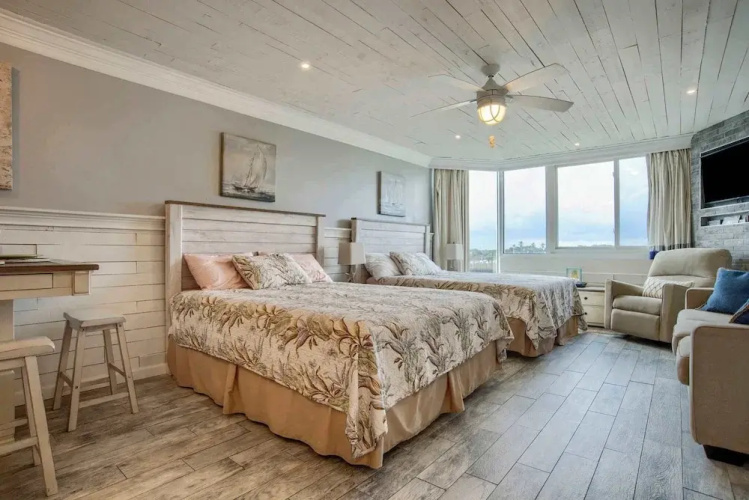Seaside Villa Ocean View Studio!
