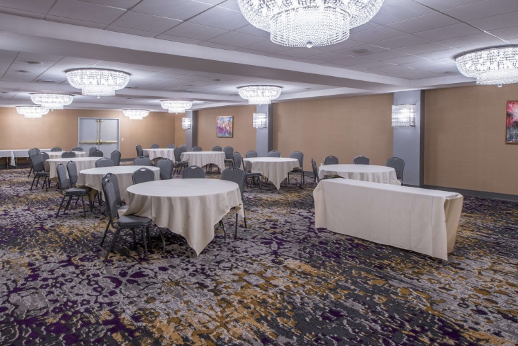 DoubleTree by Hilton Utica photo 31