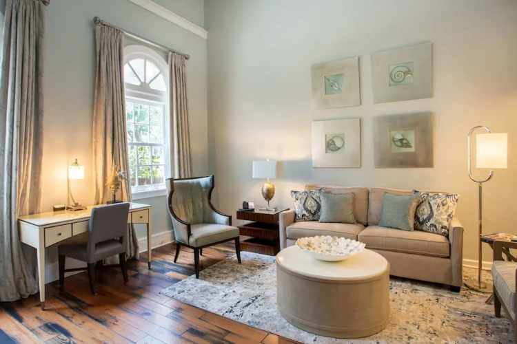 Suite with river view