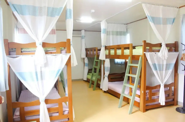 Jeju Oreum Guesthouse