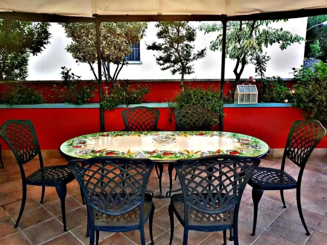 Apartment with balcony