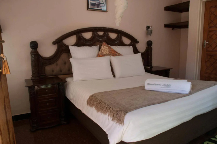 Woodlands Lodge & Tours