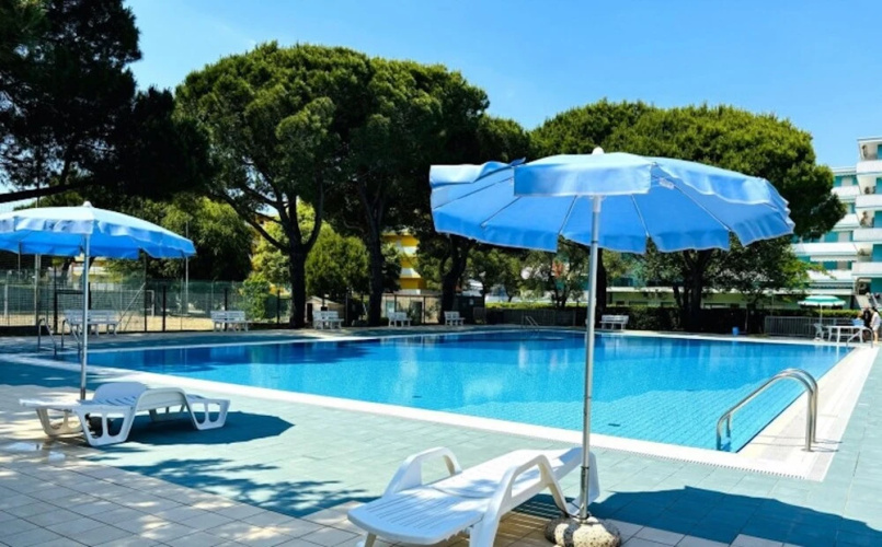 Holiday Flat by the Pool
