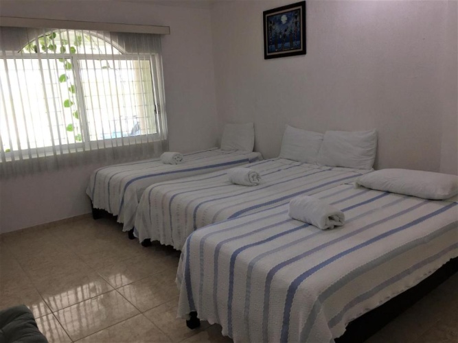 Standard Triple room