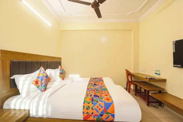 Fabhotel Gt Galaxy Park