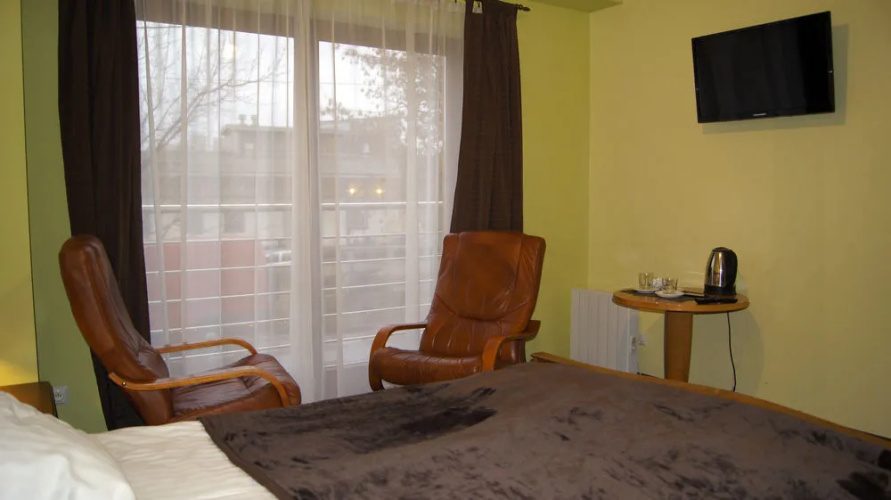 Plus Hotel