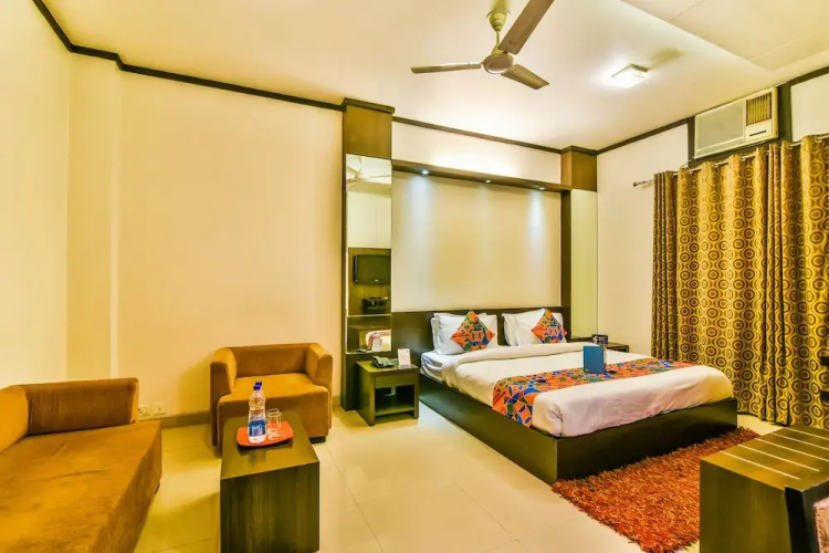 FabHotel GCR Sector 43