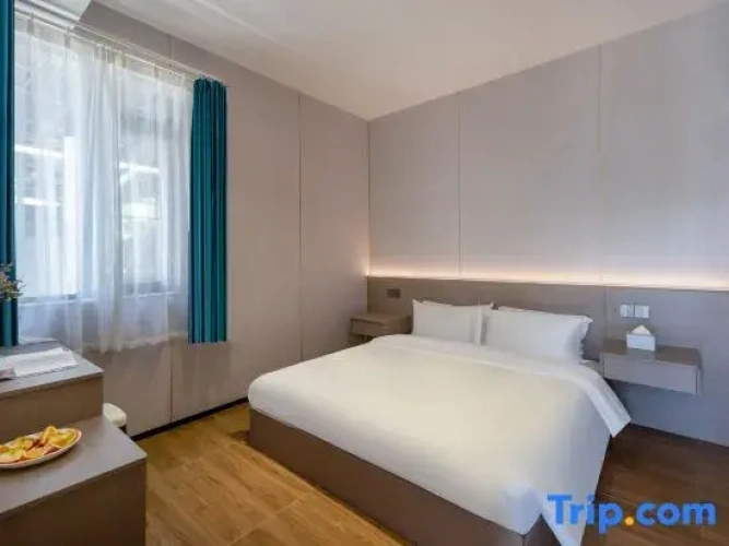 Deluxe Family Suite