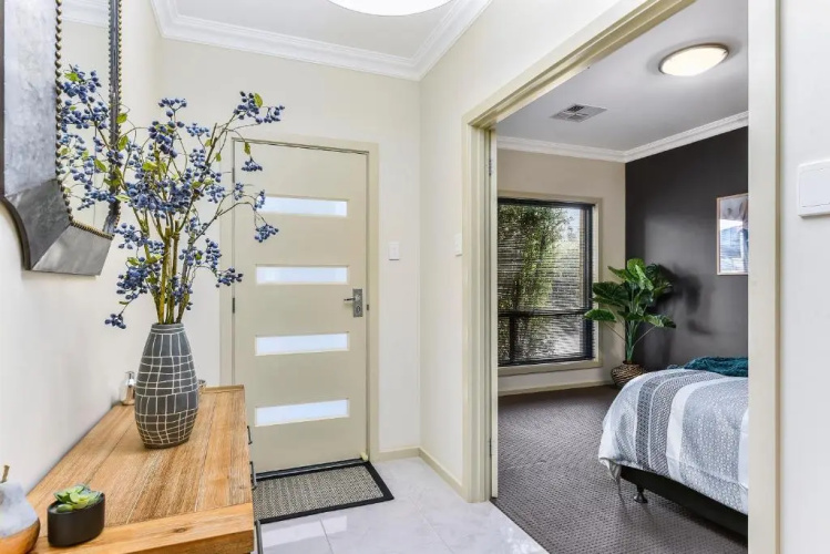 Accommodation on Lansell 2
