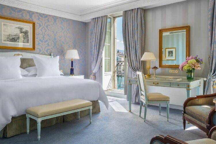 Four Seasons Hotel des Bergues GenevaOver view