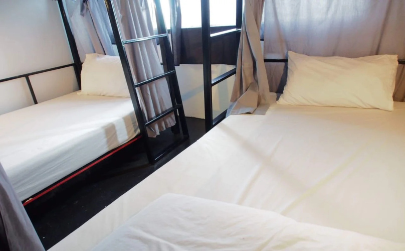 Sleepaholic Hostel