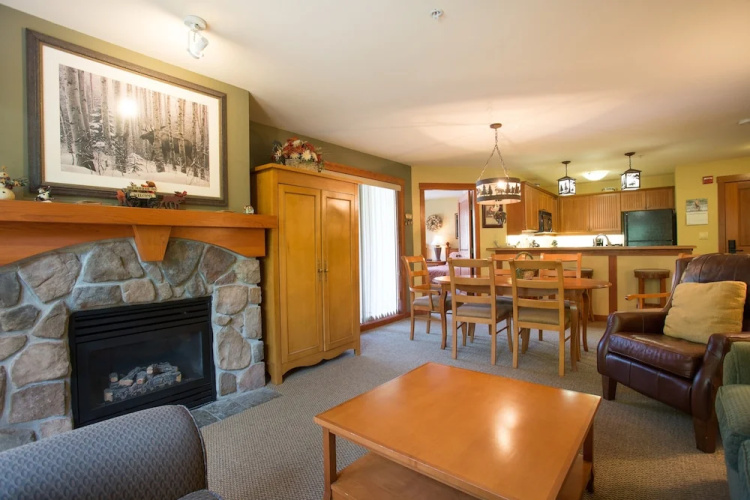 2202 - Two Bedroom Standard Eagle Springs East 2 Condo by RedAwning