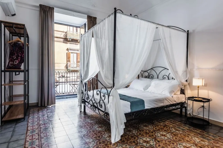 4 Bedrooms Standard Apartment with balcony