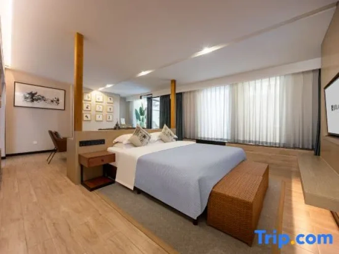 Triple Suite