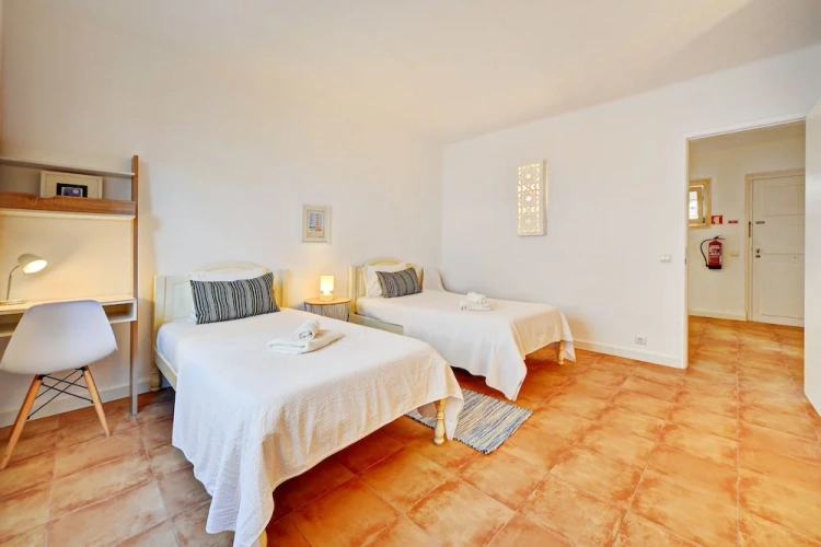 Twin Apartment