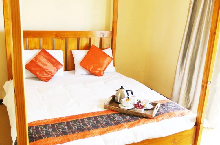 Amani Lodge