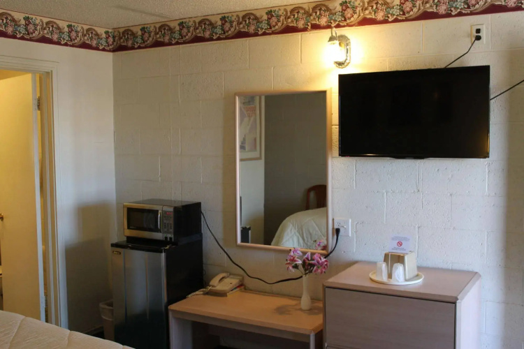 Century 21 Motel