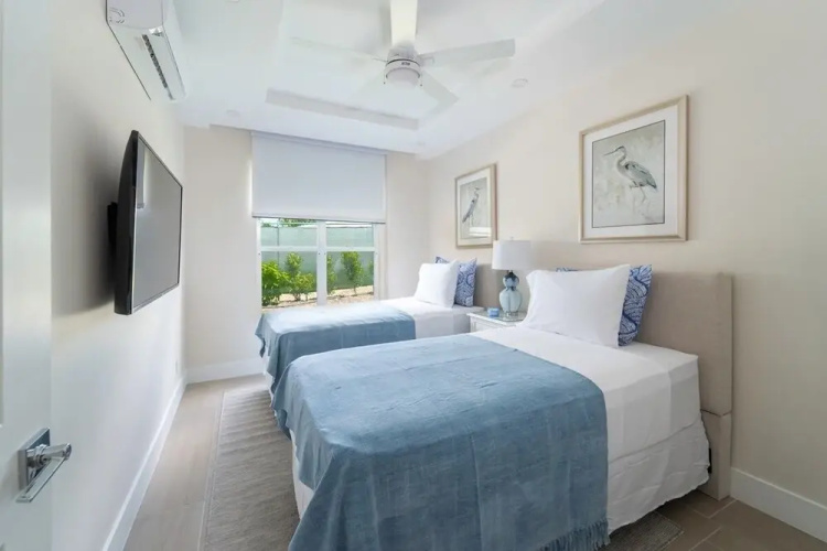 Coral Beach by Blue Sky Luxury