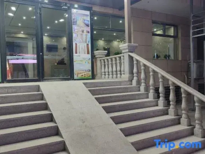 Mango Hotel