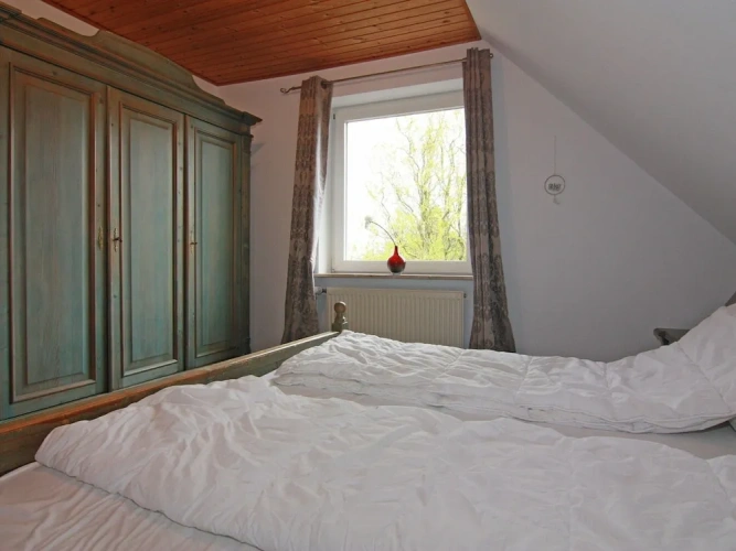 2 Bedrooms Classic Apartment