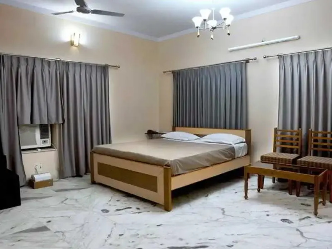 Basant Inn