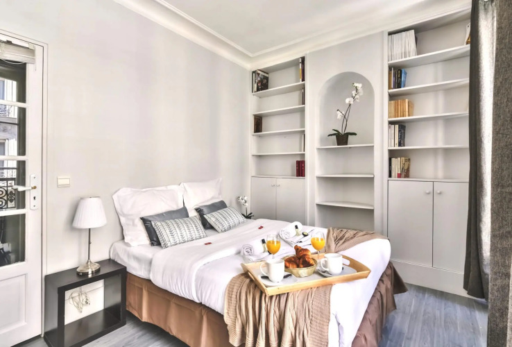 836 - Eiffel Tower View  - Parisian apartment - Image 5