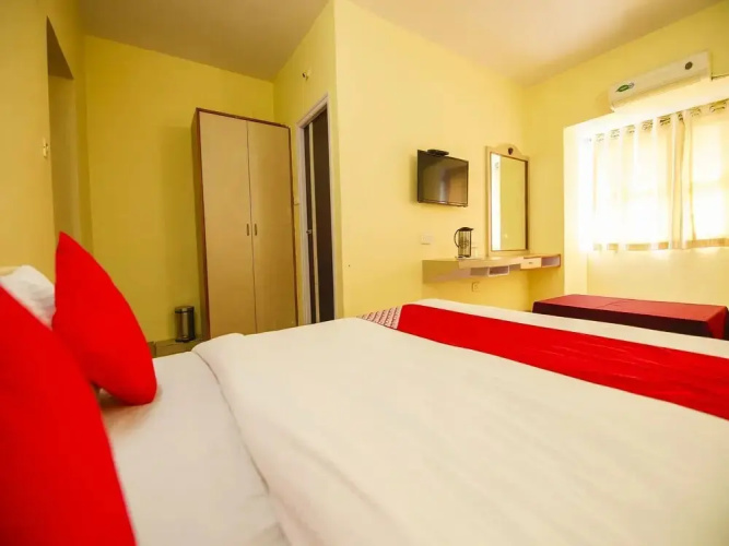 Hotel Blue Valley by OYO Rooms