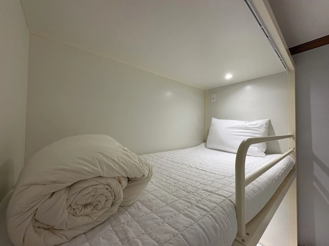 Bed in Dorm (female dorm) with balcony and with city view