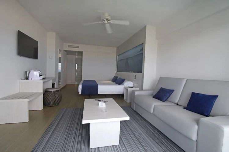 Junior Suite with balcony