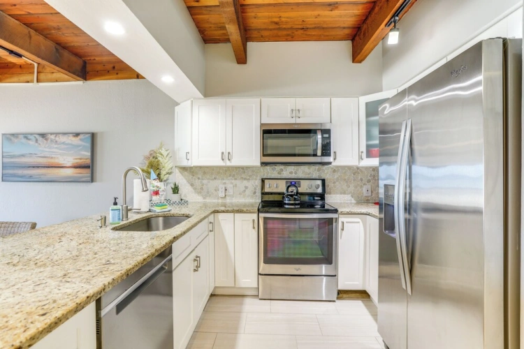 2 Bedrooms Apartment