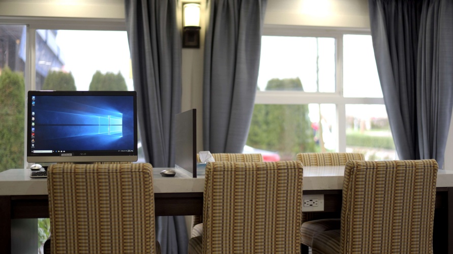 Best Western Peace Arch Inn photo 22
