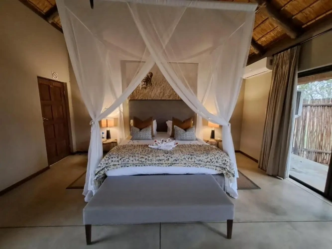 Standard Double room with view
