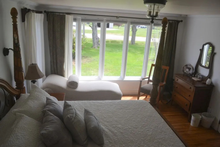 Sea Glass Bed and Breakfast