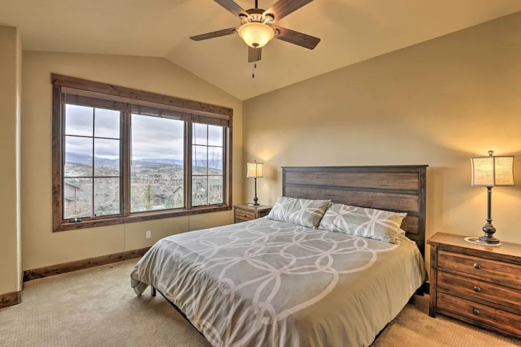 Luxurious Fraser Townhome w/ Private Hot Tub!