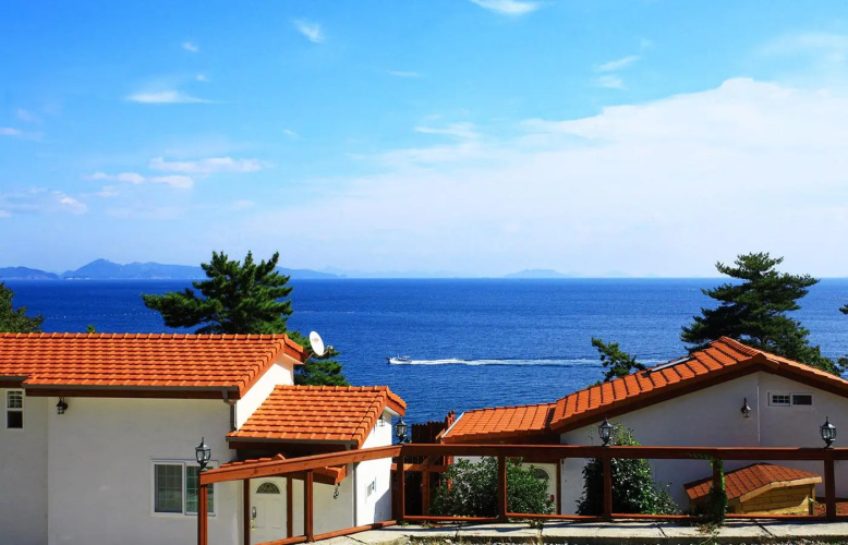 Namhae Eunbit Bada Pension