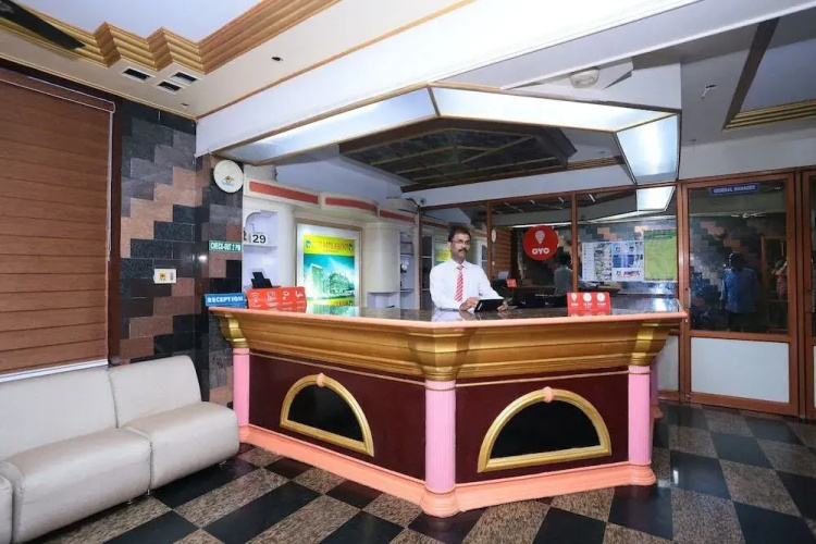 Hotel Rvee's Regency by OYO Rooms
