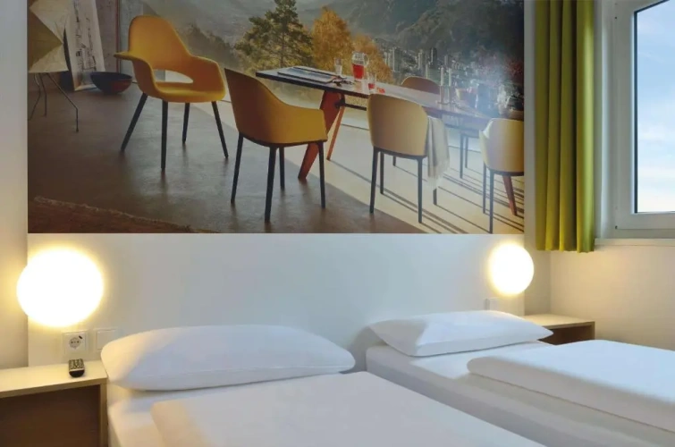 Twin room