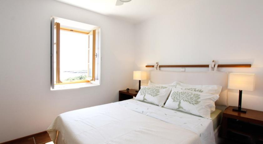 Aliki Beach House
