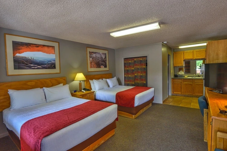 Classic Quadruple room