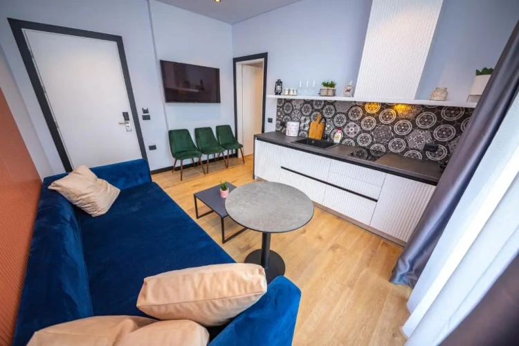 1 Bedroom Apartment
