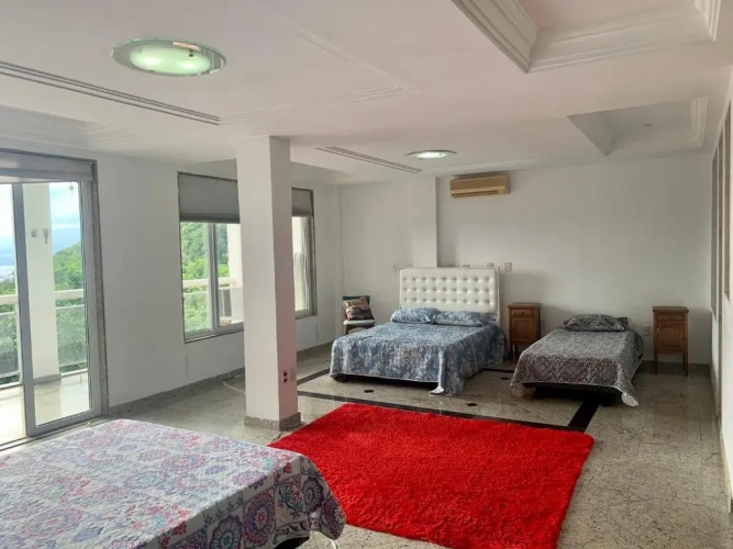 Classic Quadruple room