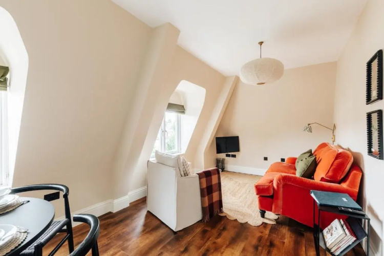 Redland Suites - Apartment 8