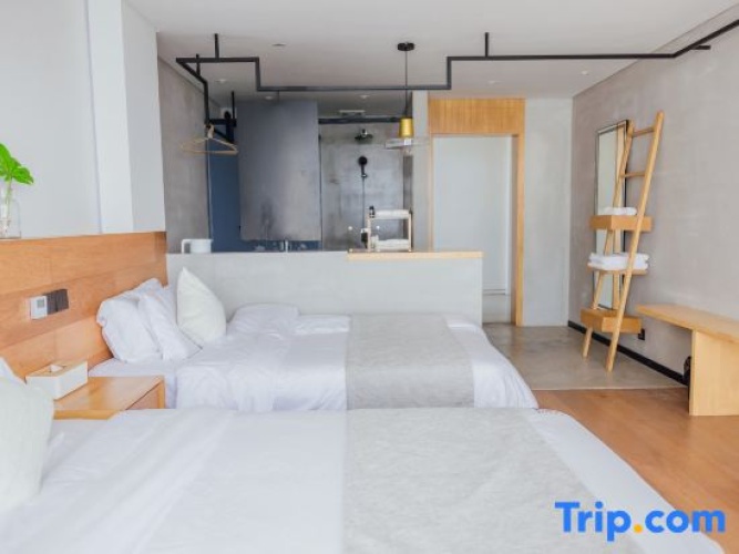 Standard Twin room with sea view