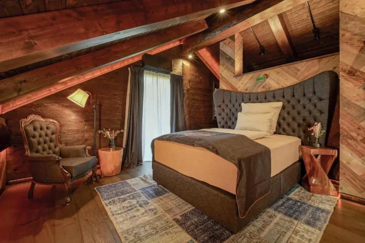 Deluxe Single room with balcony