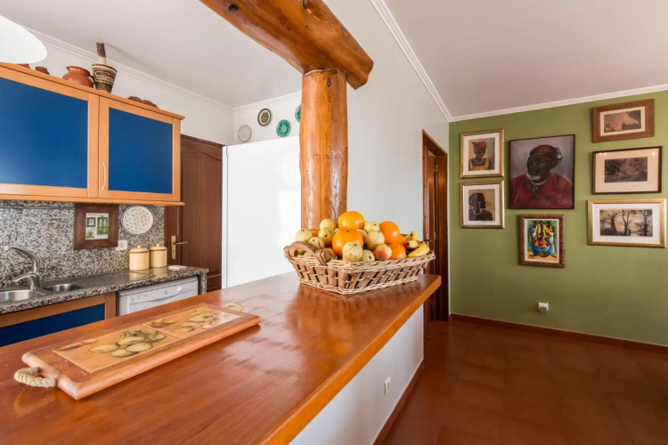 "HomeySuite" in Estoril Beach Apartment